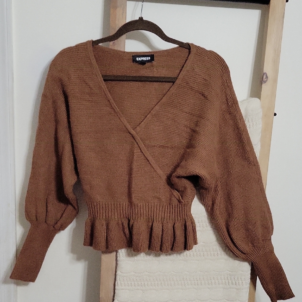 Express Women's V-Neck Tan Sweater
